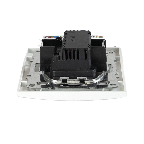 Минск Розетка USB 2-местная СП 2,1А белая EKF