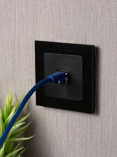 Стокгольм Механизм Розетки RJ-45 1-местной черный EKF