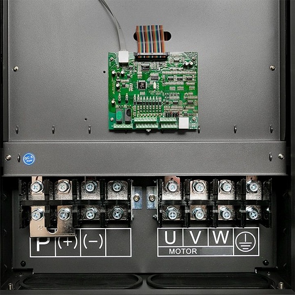 Преобразователь частоты 560/630кВт 3x400В VECTOR-100 EKF
