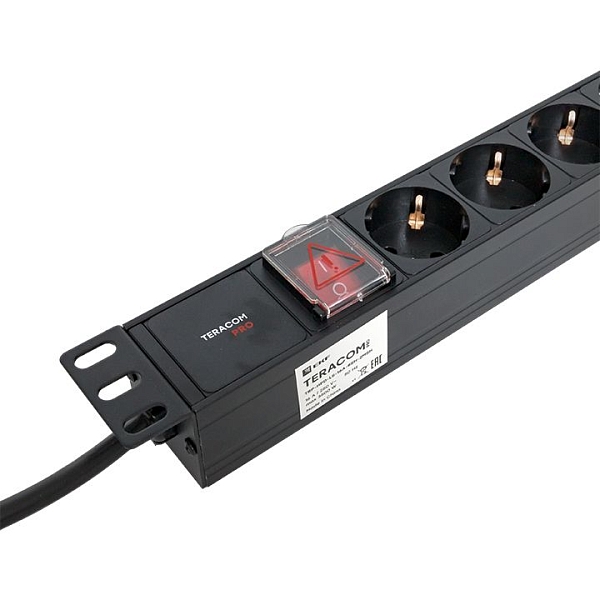 Блок розеток PDU TERACOM PRO 19" 1U 16А/250В 8 розеток Schuko с выключателем шнур питания длиной 2 метра сечение 3x1,5 мм2 вилка Schuko корпус алюминий черный